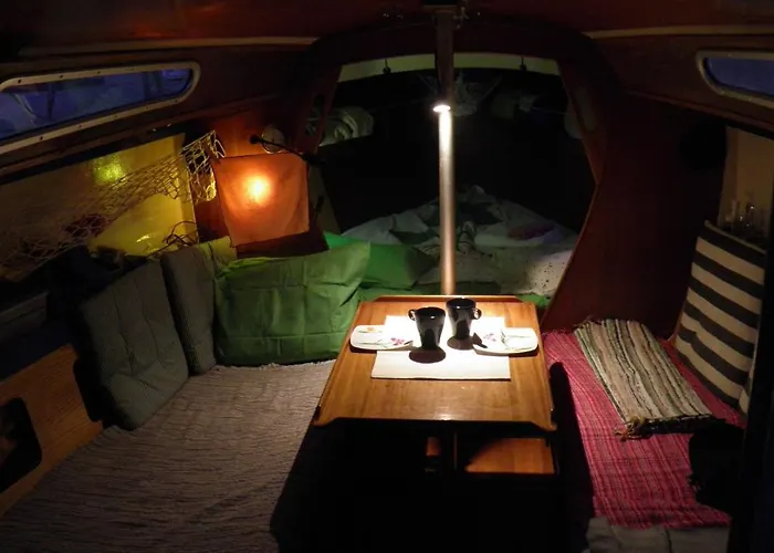 Velero Freja Hotel en barco