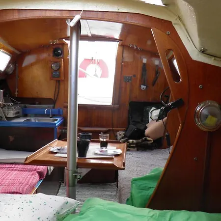 Båthotell Velero Freja *